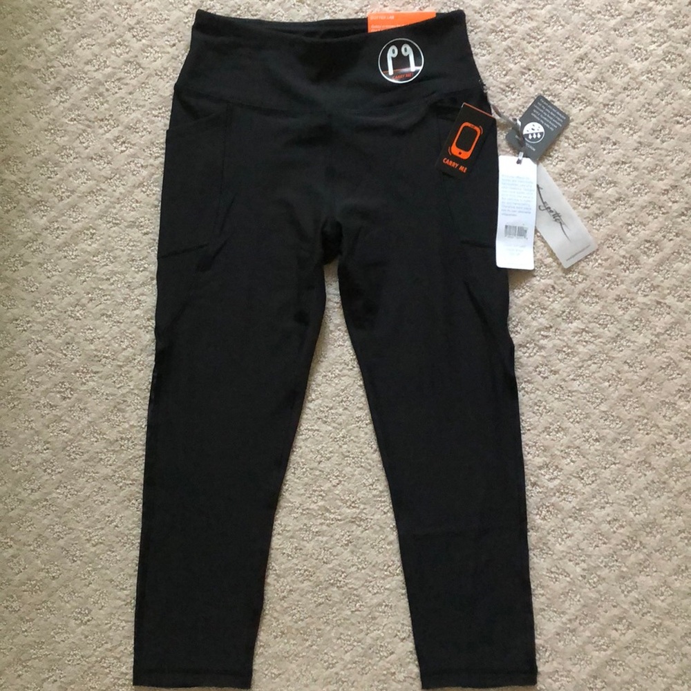 by gottex athletic capri, Size S